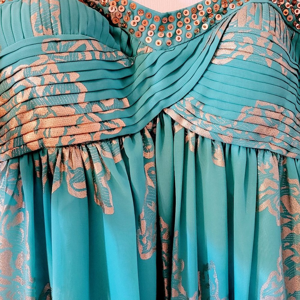 BNWT Strapless Floor Length Formal SO Lightweight & Gorgeous! (Straps included) - Picture 7 of 16